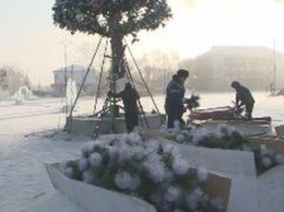 Снежный городок начали разбирать в Белогорске