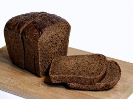 Ученые: Регулярное употребление черного хлеба снижает угрозу инфаркта