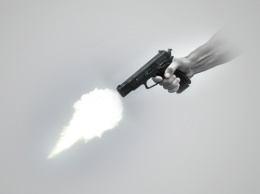 Вооруженный мужчина открыл стрельбу в бизнес-центре в Ереване