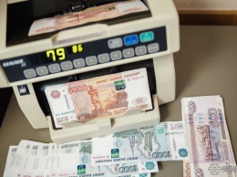 Минфин разработает стратегию по выдаче кредитов другим странам в рублях