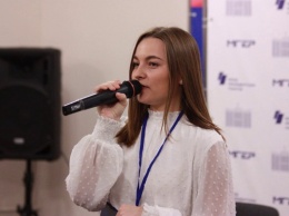 Студентка с опытом праймериз в АКЗС заняла пост руководителя алтайских молодогвардейцев