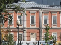 В Екатеринбурге за 90 миллионов рублей продают старинный особняк