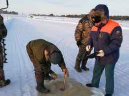 Сотрудники ГИМС продолжают проводить для югорчан профилактические мероприятия по безопасности на льду