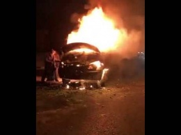 Автомобиль скорой помощи сгорел в Новокузнецке