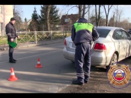 «Солнце ослепило»: женщина на «Фольксвагене» сбила 9-летнюю девочку (видео)