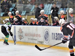 В Нижнем Тагиле хоккеисты «Спутника» обыграли команду из Новоуральска со счетом 5:1