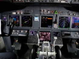 Пассажирский Boeing совершил жесткую посадку в аэропорту в Республике Коми