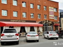 Бизнес врозь: в Барнауле выставили на продажу легендарный сырный ресторан Cafe de lafe