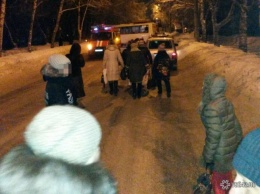 Правоохранители перекрыли дорогу к кемеровской больнице