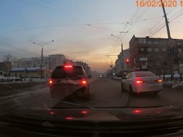 Видео наезда Lexus на ребенка в Новокузнецке появилось в Сети