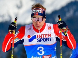 Лыжник Симен Крюгер считает, что снегоход помог Александру Большунову в масс-старте