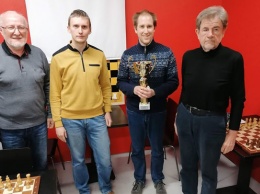 Барнаулец Александр Крючков дебютировал во Всемирном очном турнире по решению шахматных композиций