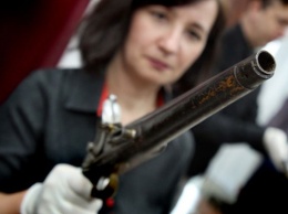 Тульский музей оружия представил в Барнауле уникальную выставку