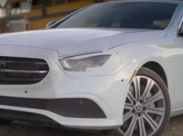 Компания Mercedes показала на видео обновленный E-Class