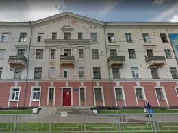 Мэрия Барнаула через суд пытается заставить педуниверситет отремонтировать фасады на Красноармейском