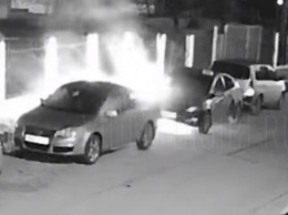 Поджог такси в Бийске попал на видео