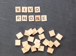 Анонсирован первый в мире смартфон с непрерывным оптическим зумом Vivo Apex