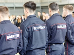В Союзе женщин России ответили свердловскому депутату про женщин-полицейских в юбке