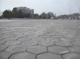 Плитку с площади Ленина отправят в детские сады