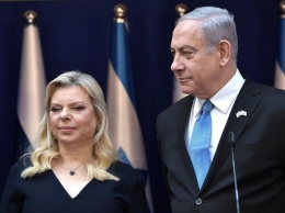 «Каталась по полу, дрожа от гнева»: Жену Нетаньяху обвинили в жестоком обращении с персоналом