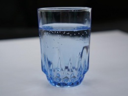 Медики назвали лечебные свойства шунгитовой воды