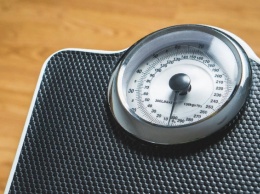 Как победить тягу к сладкому и быстро похудеть, рассказала диетолог Сьюзи Баррелл