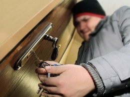 Правоохранители напоминают старооскольцам как защитить квартиру от кражи