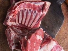 Больше 600 килограммов сомнительного мяса обнаружили в Приамурье