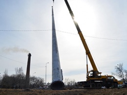 35-метровый флагшток установили в Белогорске