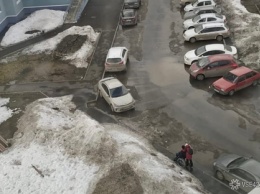 Кемеровские коммунальщики лишили инвалида возможности гулять на улице