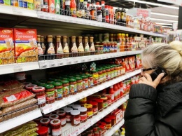 В Калининградской области хотят выдавать нуждающимся продуктовые карты, как в США