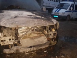Названа предварительная версия возгорания автомобиля минувшей ночью в Нижнем Тагиле