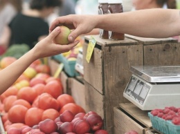 Россияне бояться покупать овощи и фрукты из-за коронавируса