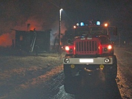 На Урале при пожаре в частном доме погибли трое детей