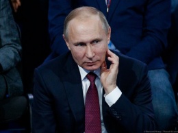 Путин предложил в первую очередь помогать компаниям, сохраняющим рабочие места