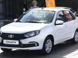Lada Granta вновь стала в России самым продаваемым автомобилем марта