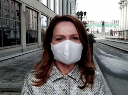 Депутат гордумы Екатеринбурга бесплатно раздает маски продавцам