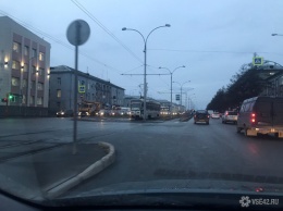 Кемеровчане добирались на работу пешком из-за вставших трамваев