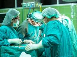 Медики отключили раненого кемеровского юриста от аппарата ИВЛ
