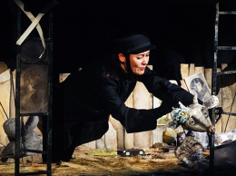 В Барнауле показали кукольный спектакль о войне и преданности