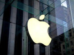 В США сотрудника Apple Store уволили за кражу интимных фото с iPhone клиентки