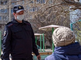 Крымчанам запретят выходить на улицу без паспорта