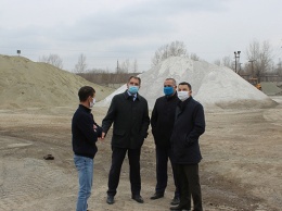 В Барнауле готовят к запуску асфальтобетонный завод