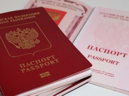 Президент РФ продлил действие просроченных паспортов и водительских прав