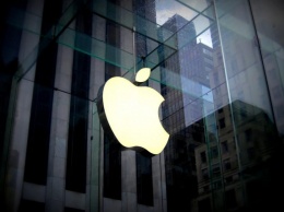 Инсайдер: iPhone 12 и все последующие модели Apple сделают «безразъемными»