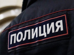 В Крыму водителя наказали за наклейку "Отдел по борьбе с коронавирусом" на авто