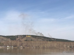 Кемеровчане сообщили о возгорании возле Соснового бора
