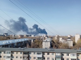 Токсичный дым от очередного возгорания на бывшем Сажевом заводе напугал жителей Барнаула