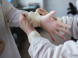 "По 6 часов в костюмах и памперсах": новокузнецкий врач рассказал о работе в пандемию