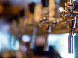 Алтай получил право ограничивать время продажи алкоголя в питейных заведениях